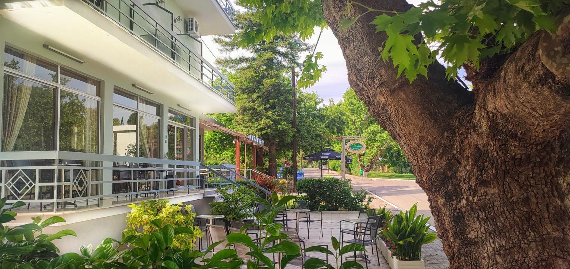 Ermis Hotel Lutrá Ipátisz Kültér fotó